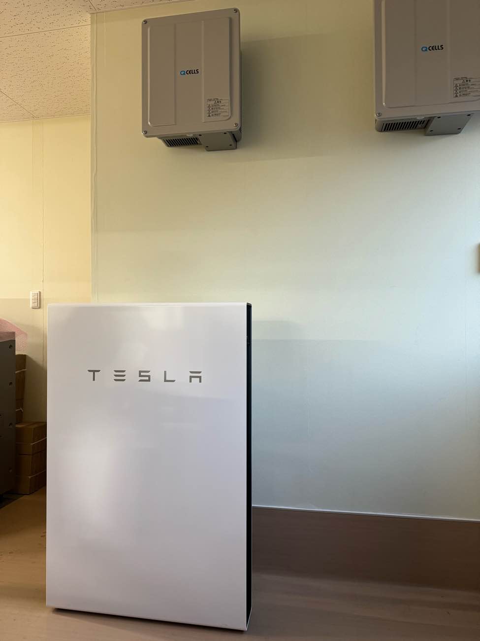 テスラ、蓄電池